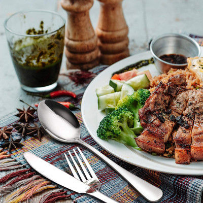 Zilveren Roestvrij staal de Lepels van het 12 die Stukkendiner voor Huiskeuken of Restaurant worden geplaatst