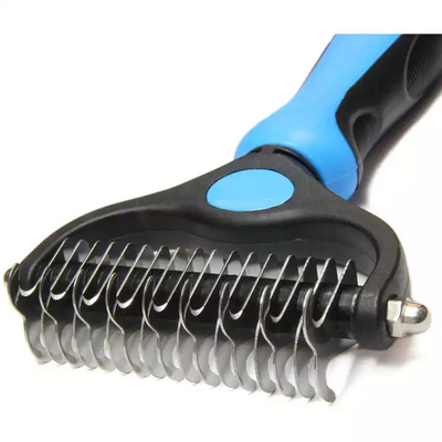 Van de de Kamborstel van Cat Dog Pet Shedding Dematting Deshedding Lang het Handvatroestvrij staal