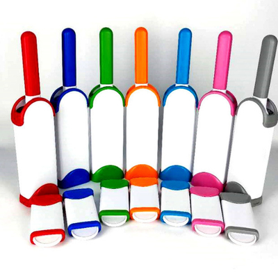 ABS Plastic het Vlekkenmiddelenborstel van het Huisdierenhaar met Zelfreinigende Basis