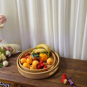 Multifunctionele Hand - geweven Rotan om het Dienen van Tray Serving Basket met Besnoeiing