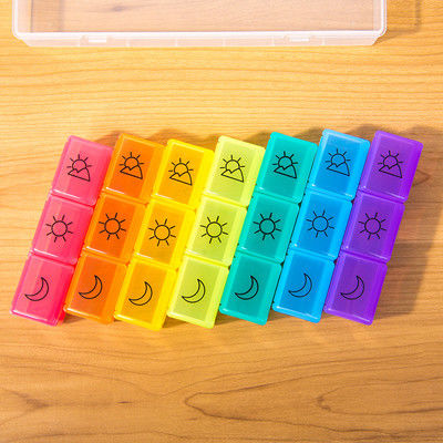 De draagbare Vochtbestendige Doos van de 7 dagpil met Grote Compartimenten