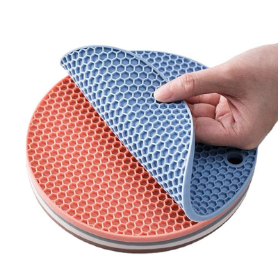 Niet van het de Misstap de Hittebestendige Silicone van het keukenwerktuig Hete Pannelap Mat Coaster