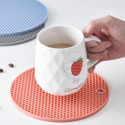 Niet van het de Misstap de Hittebestendige Silicone van het keukenwerktuig Hete Pannelap Mat Coaster