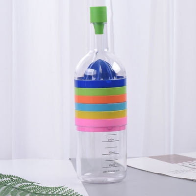 Multifunctionele 8 in 1 Reeks van het Keukenhulpmiddel Juice Bottle Grater Fruit en Plantaardige Koppen