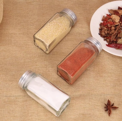 van het de Keuken de Vierkante Glas van 12pcs 120ml Flessen van het Kruidkruiken met Shaker Lids And Airtight Metal-Deksels