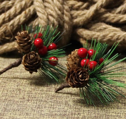 Naalden van de het Fruit Kunstmatige Pijnboom van pvc de Rode voor Mini Christmas Tree Ornaments