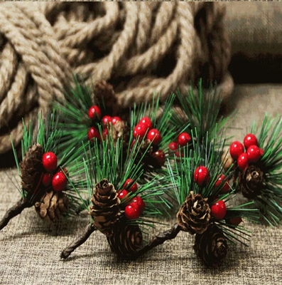 Naalden van de het Fruit Kunstmatige Pijnboom van pvc de Rode voor Mini Christmas Tree Ornaments