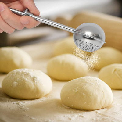 het Roestvrije staalhouseware van het bakkerijhulpmiddel de Schudbeker van het Bloemstofdoek