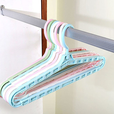 Houseware van pp Regelbare Buitengewoon brede Plastic ProductenKleerhangers