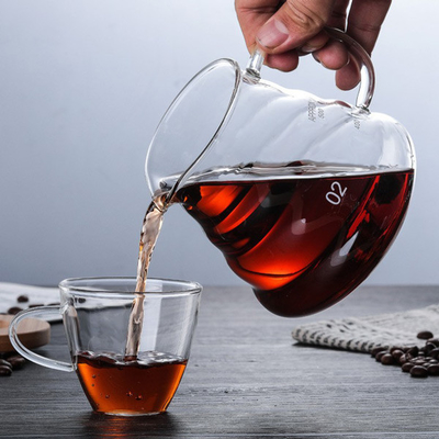 Het met de hand gemaakte Essentiële Koffiezetapparaat van Barista Tools Borosilicate Glass met de Filter van de Glastrechter