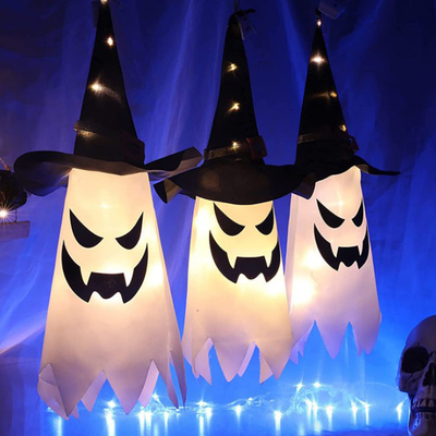 Openluchtlicht op van het Spookdecoratie van Halloween Hangende de Heksenhoed