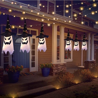 Openluchtlicht op van het Spookdecoratie van Halloween Hangende de Heksenhoed