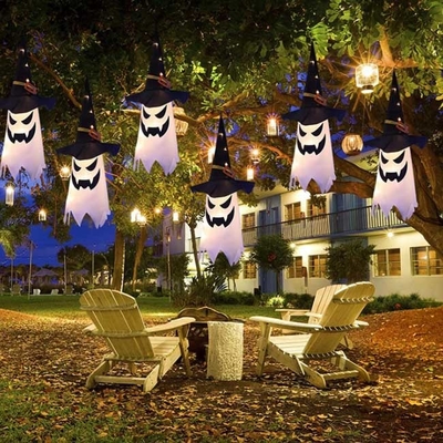 Openluchtlicht op van het Spookdecoratie van Halloween Hangende de Heksenhoed