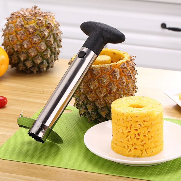 Houseware van het schil Vrije Roestvrije staal Ananas die Hulpmiddelsnijmachine met Afneembaar Handvat uitboren